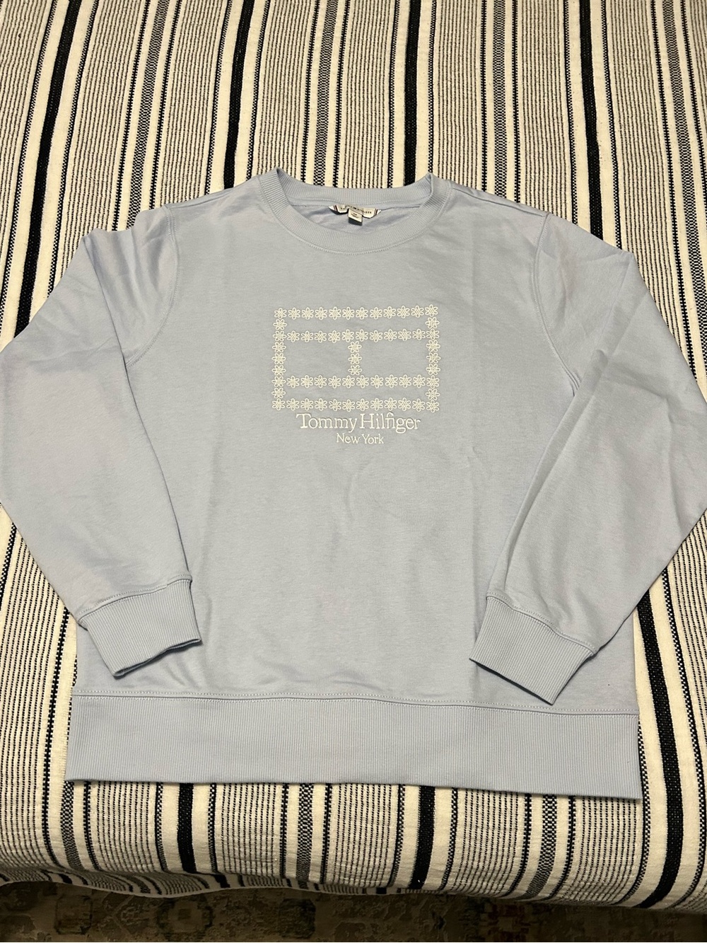 Tommy Hilfiger Pastel Blue Crewneck Sweatshirt with Embroidered Logo